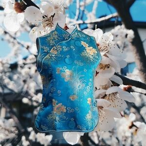 Floral Blue Sleeveless Cheongsam Top